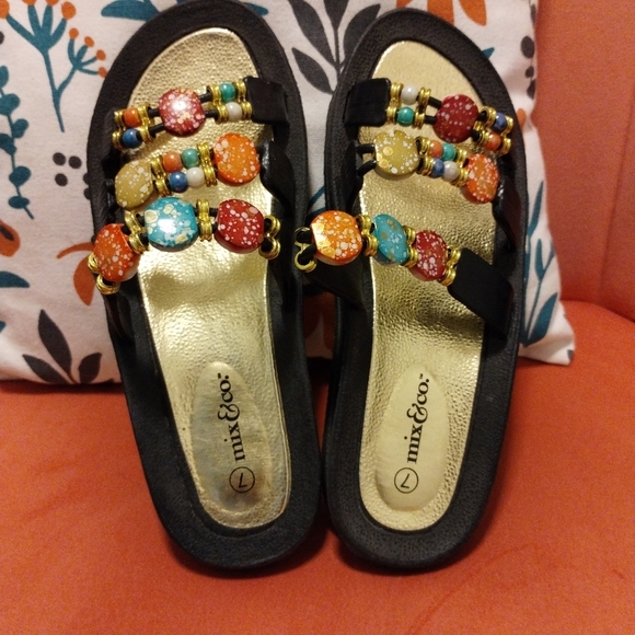 Mix & Co. Beaded slide on sandals - Picture 3 of 6